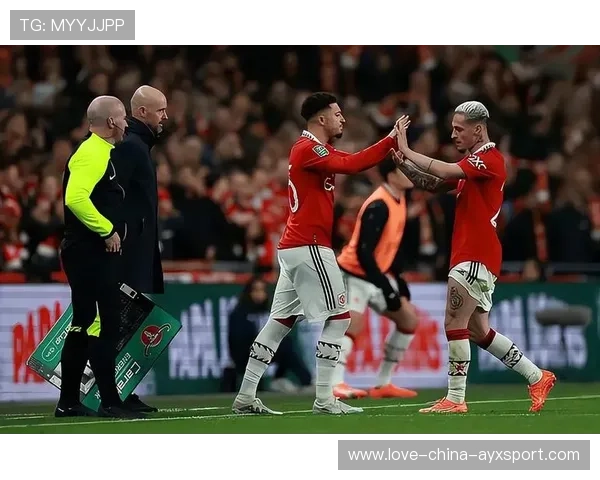 曼联若改革管理层,球队重回理性轨道可能性大增 曼联若改革管理层,球队重回理性轨道可能性大增