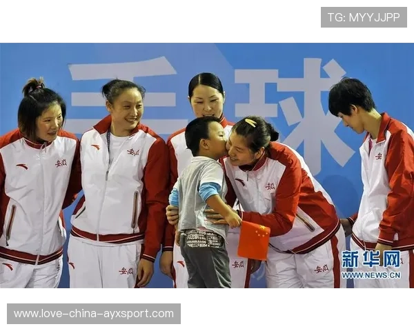 河床年轻人登上领奖台