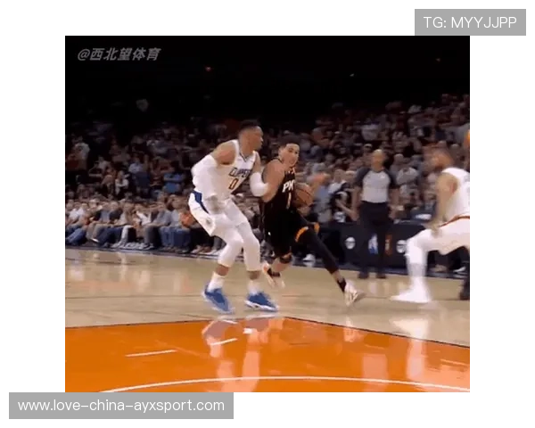 威少冲击篮下造犯规稳稳得分——不止是突破，更是精神力量的体现