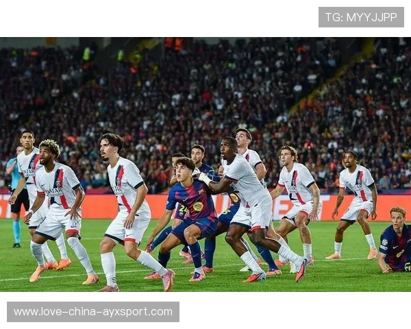 巴塞罗那球员无球移动频繁,攻守转换更顺畅