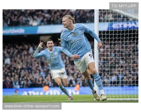 曼城中路连线穿透防线，前锋冷静推射完成破门