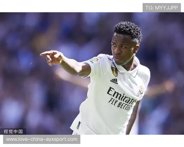 皇马断球反击四秒打成，维尼修斯低射破门